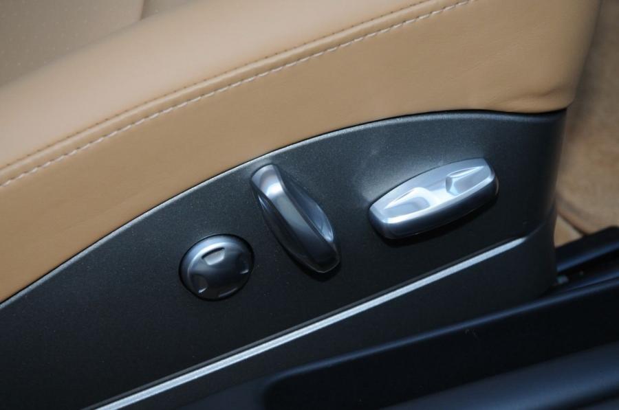  Porsche 911 Carrera 4S 2009 года  (фото 31 из 63)